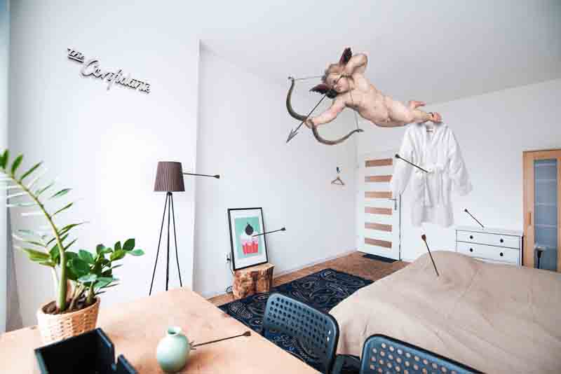 Stealing from Hotels lowe resolution